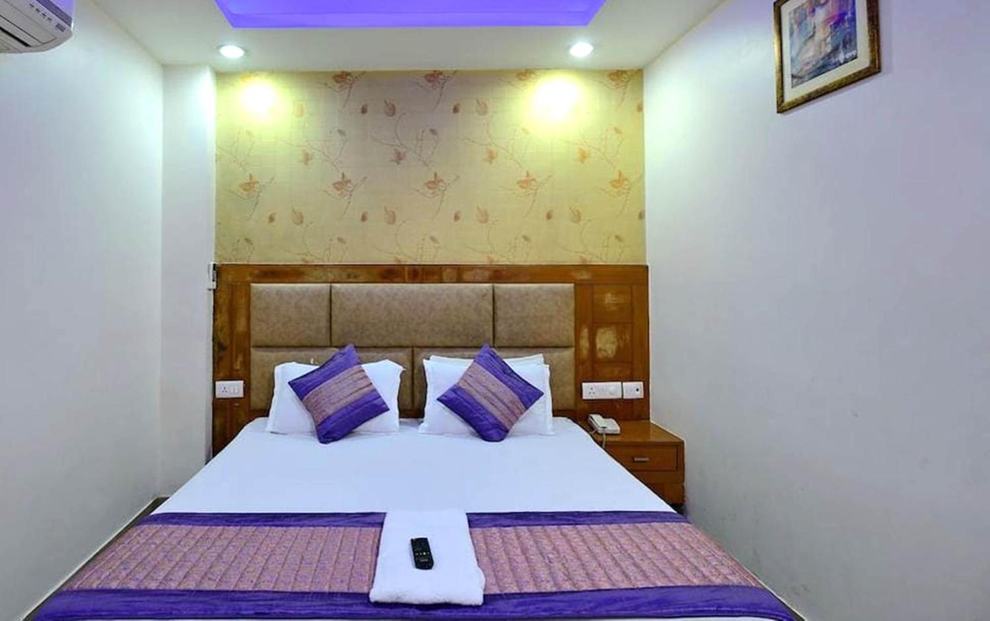 Excellancy - Railway Station - Paharganj Hotel New Delhi